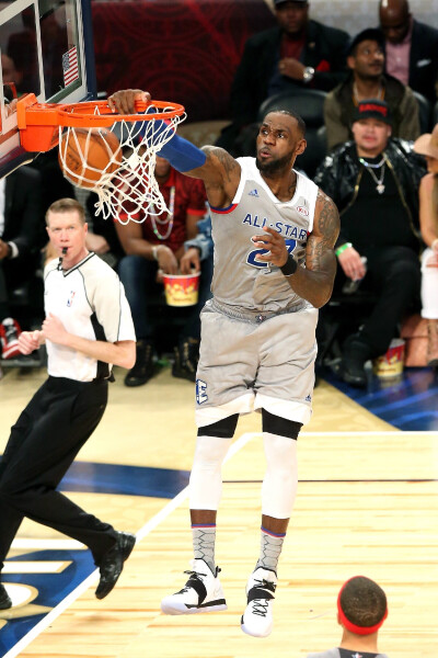 本次焦点在 本次焦点在