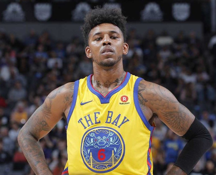 他是球队的 他是球队的